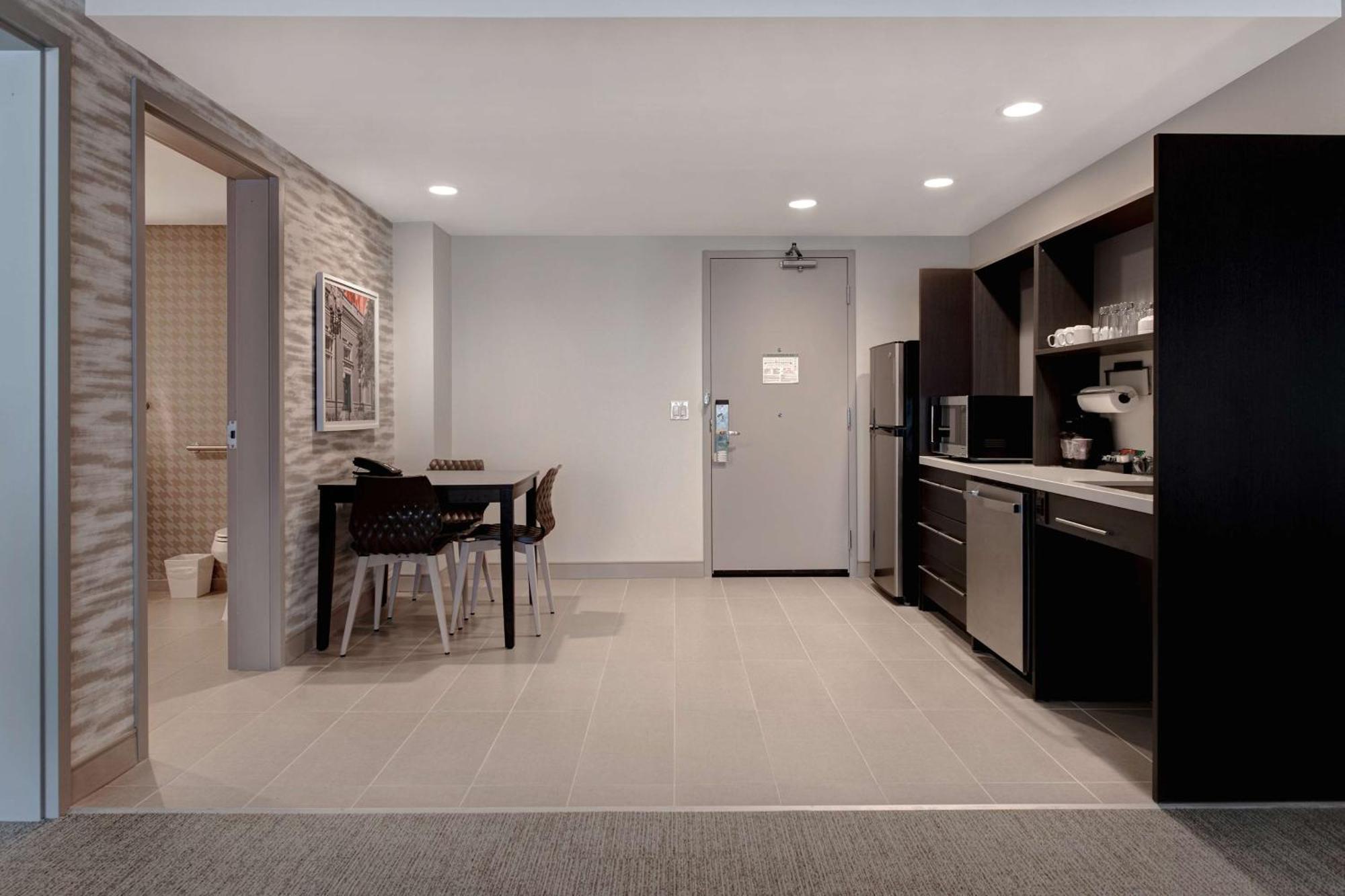 Home2 Suites By Hilton Fayetteville North Eksteriør bilde