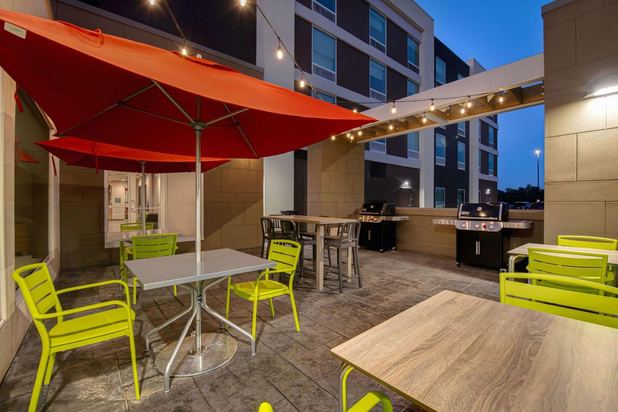 Home2 Suites By Hilton Fayetteville North Eksteriør bilde